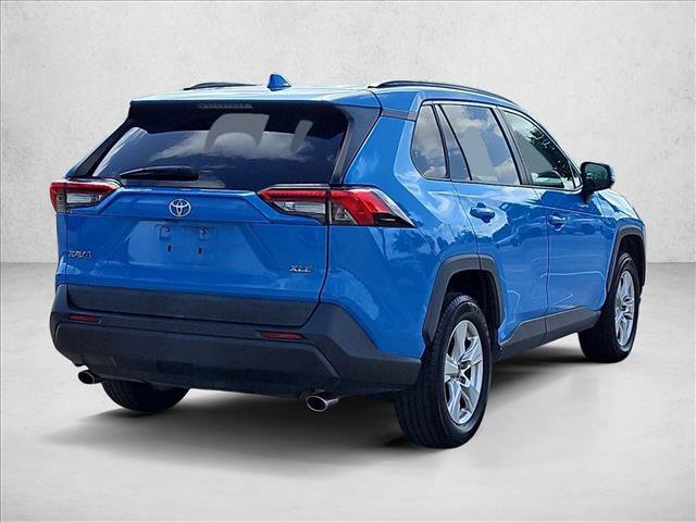 Used 2020 Toyota RAV4 XLE w/ Convenience Package FWD image 5