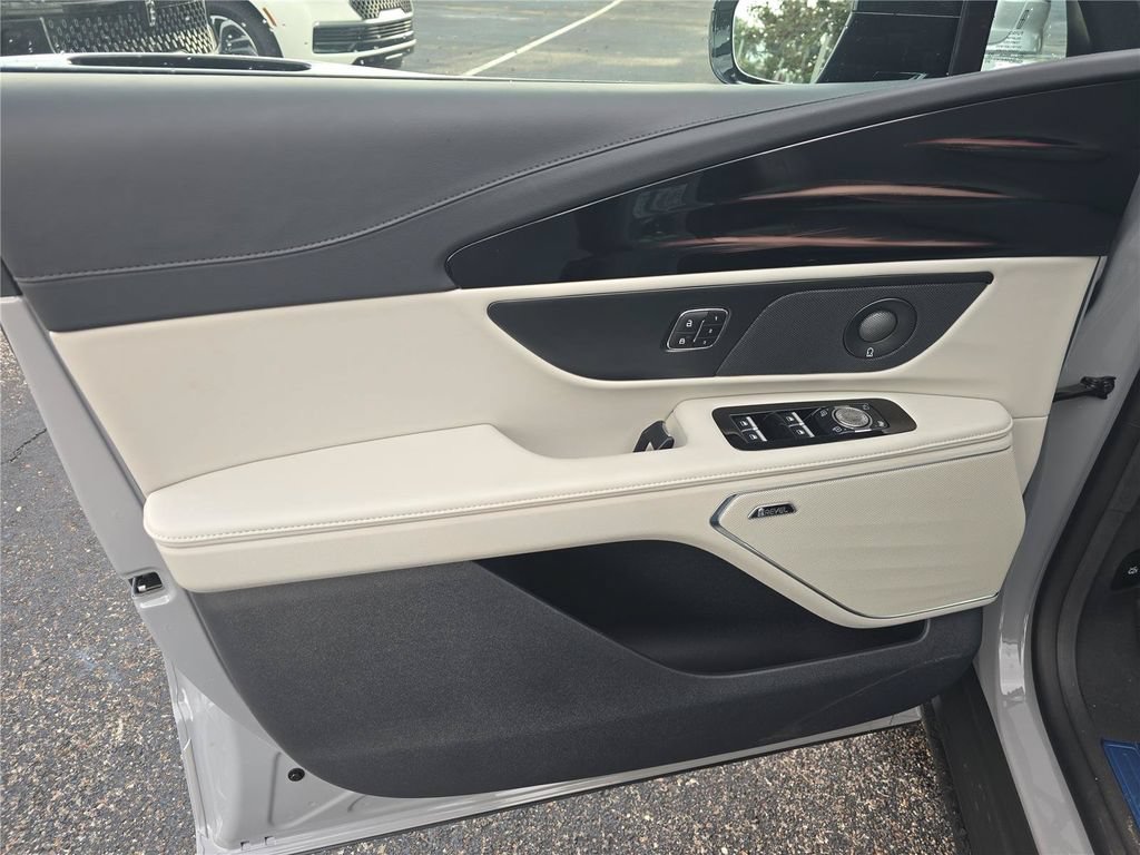 New 2026 Lincoln Nautilus Premier w/ Equipment Group 102A AWD/4WD image 13