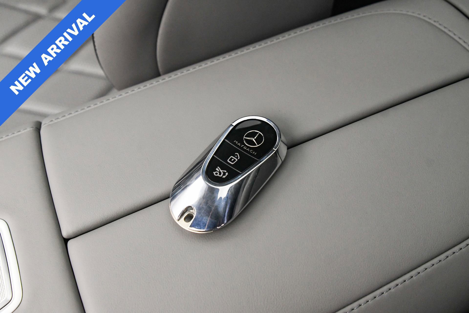 Used 2025 Mercedes-Benz Maybach S 580 4MATIC image 23