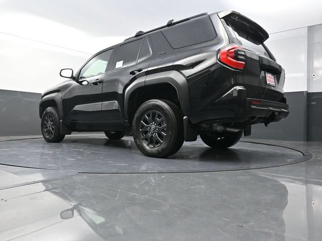 New 2025 Toyota 4Runner SR5 AWD/4WD image 31
