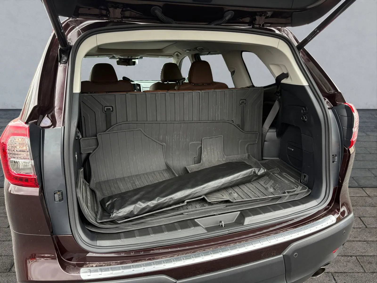 Used 2024 Subaru Ascent Touring image 18