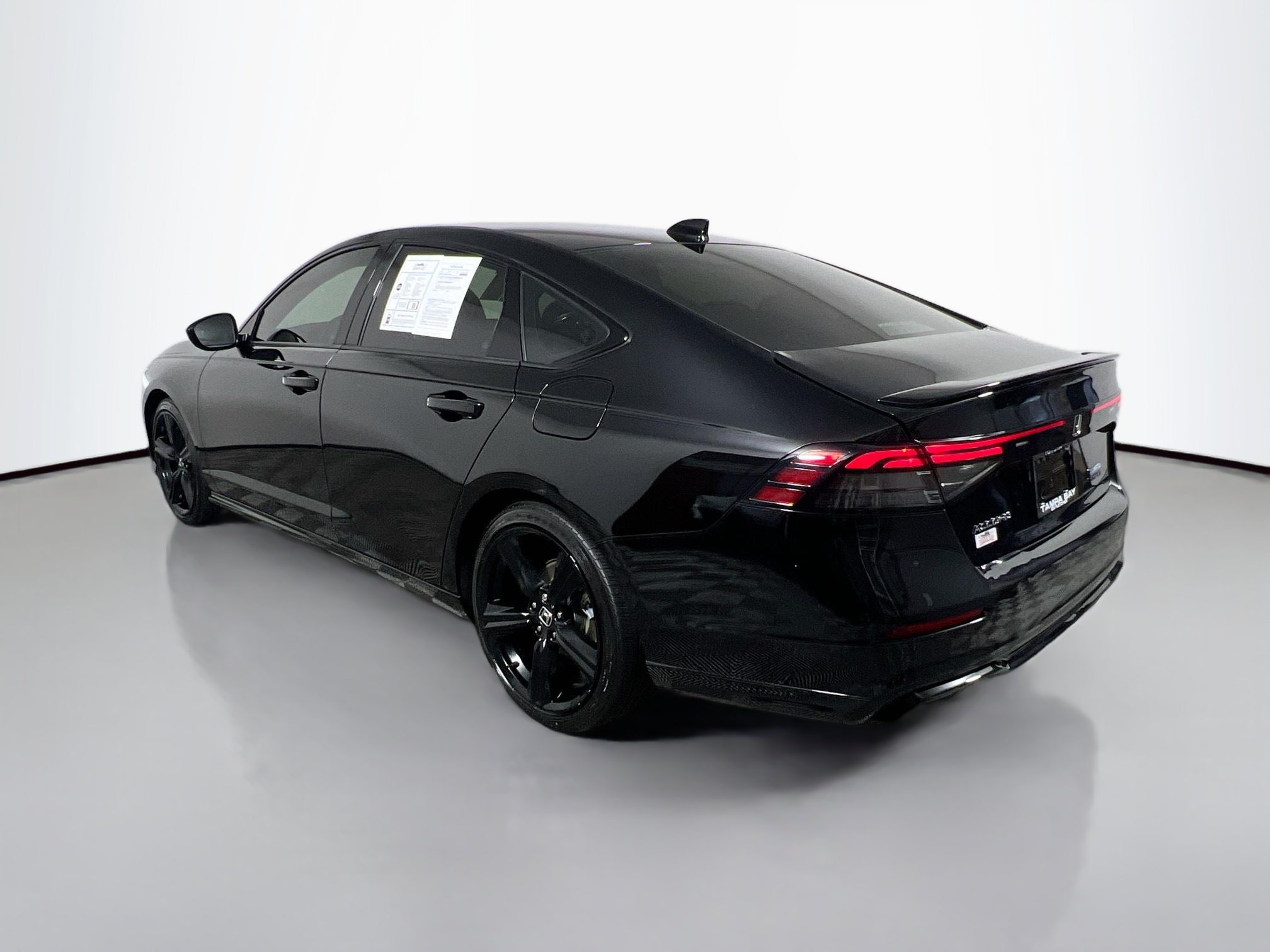 Used 2025 Honda Accord Sport image 8