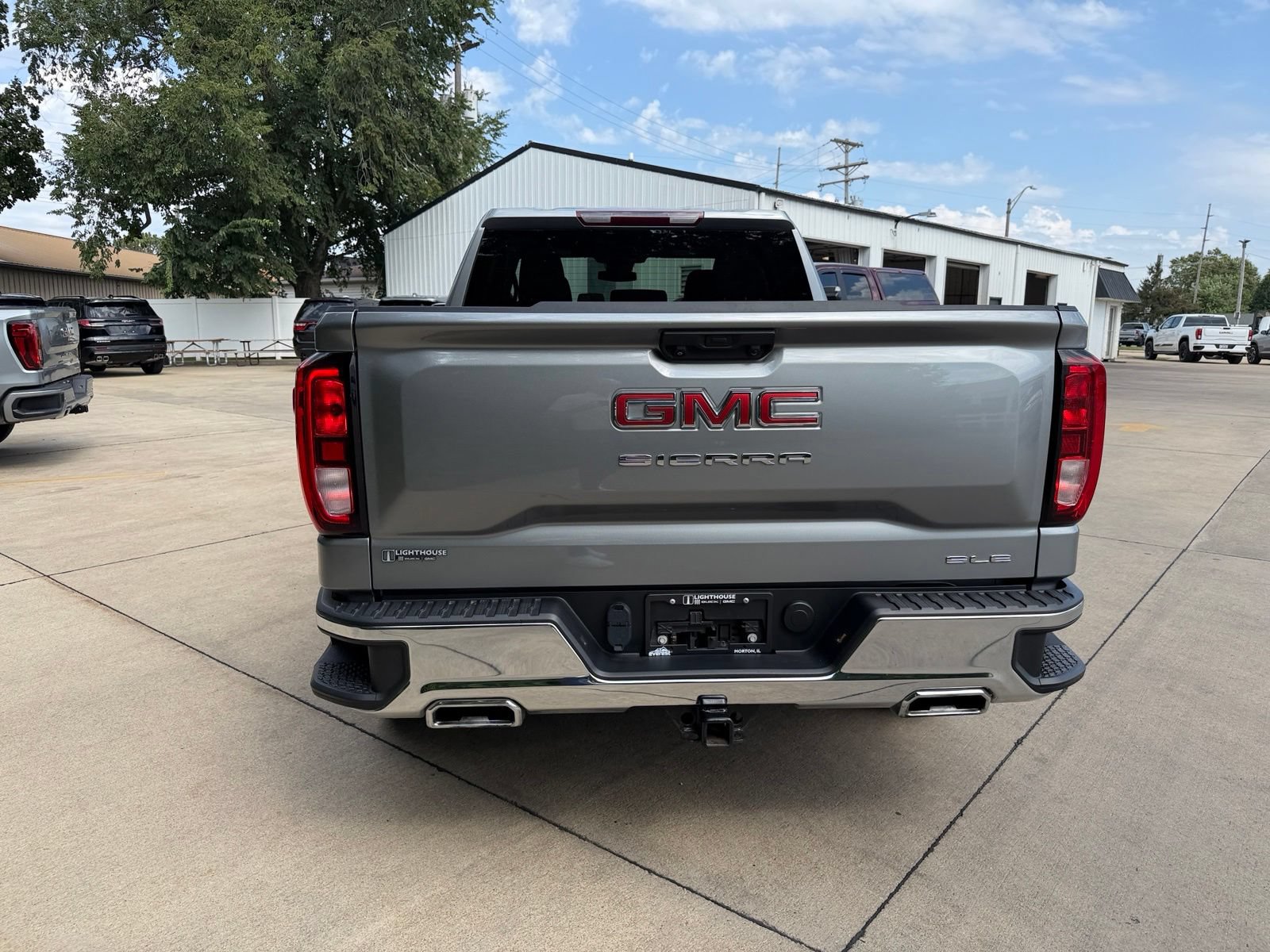 Used 2023 GMC Sierra 1500 SLE w/ X31 Off-Road Package AWD/4WD image 30