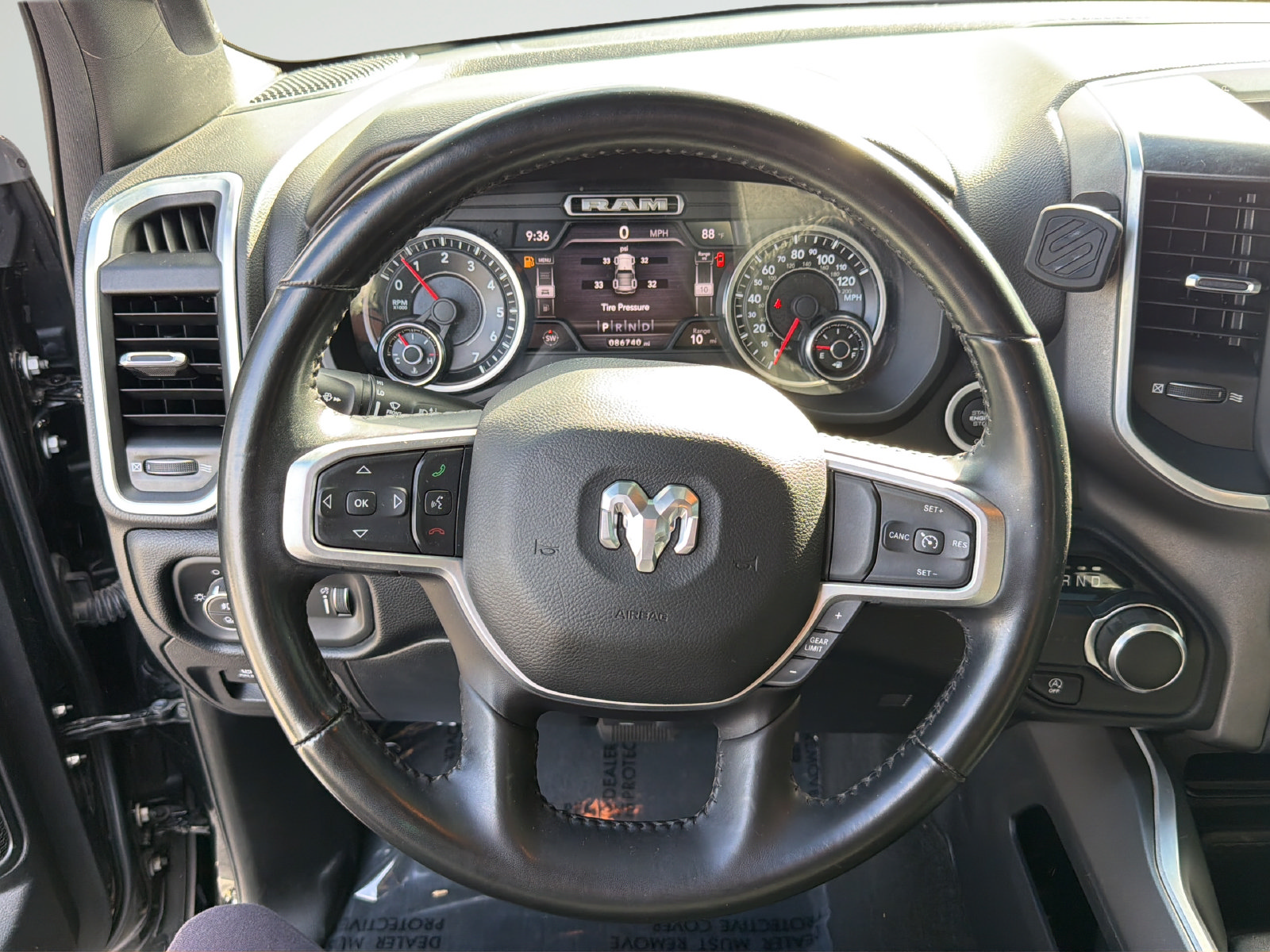 Used 2021 RAM 1500 Big Horn RWD image 15