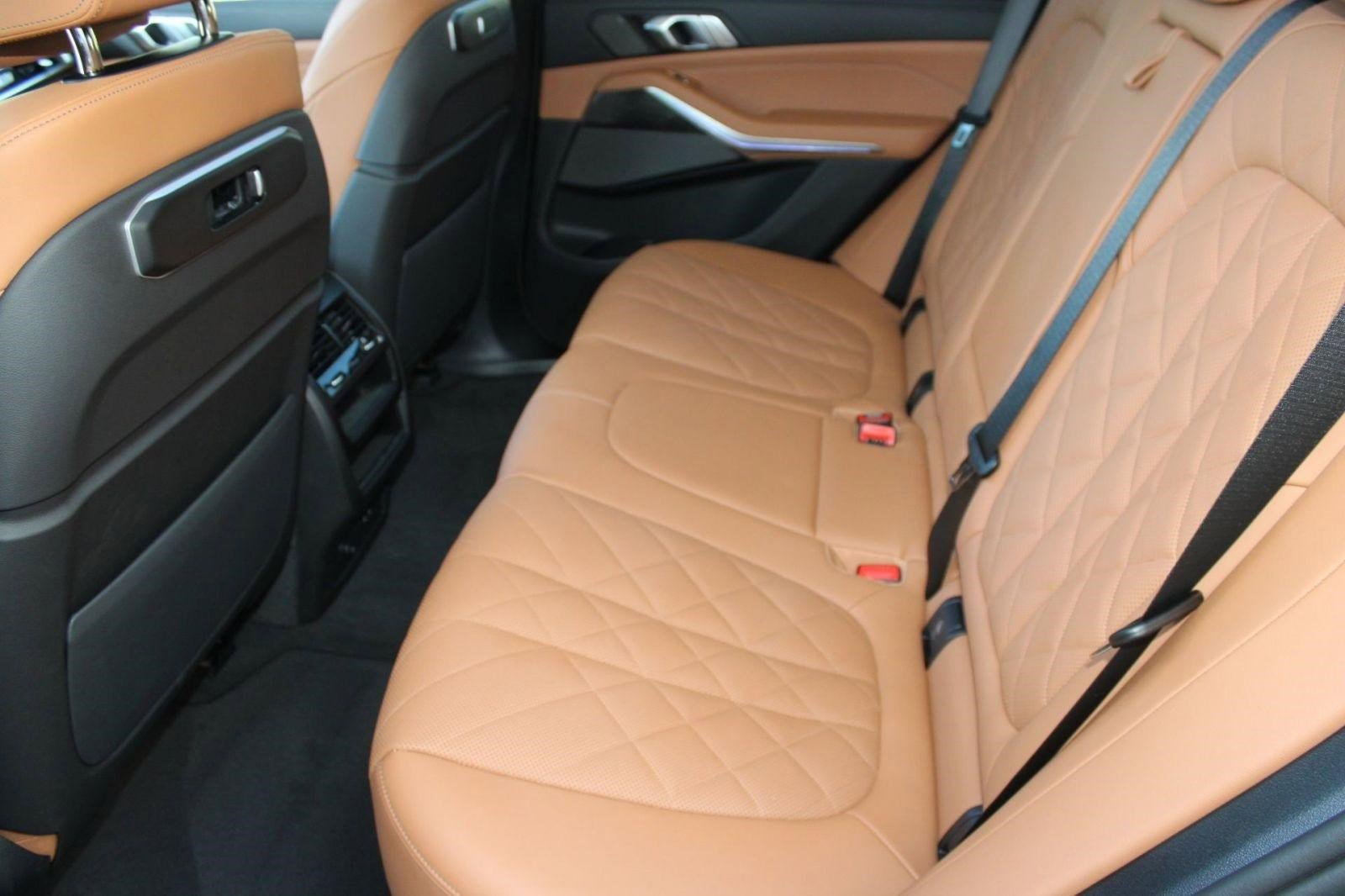 Used 2026 BMW X5 M60i AWD/4WD image 15