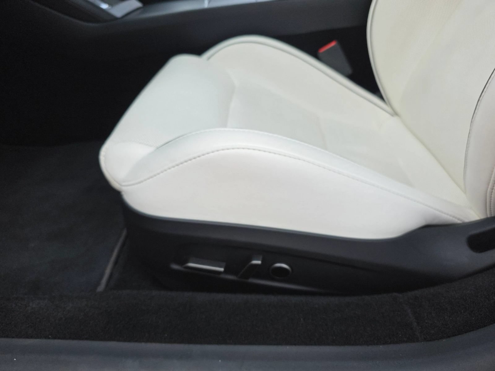 Used 2025 Tesla Model 3 Performance AWD/4WD image 25
