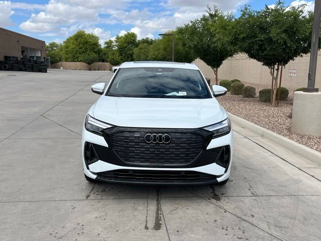 Used 2024 Audi Q4 e-tron Premium Plus w/ Premium Plus AWD/4WD image 5