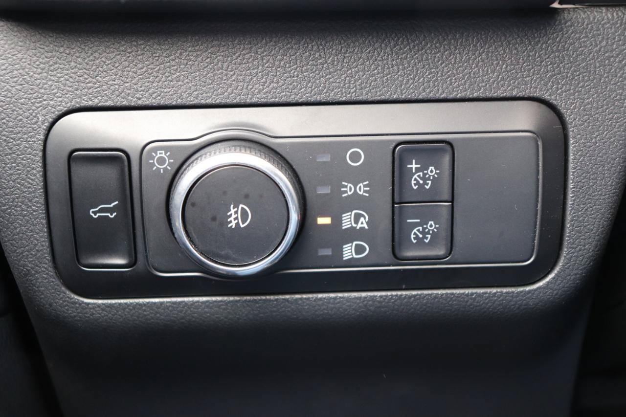 Used 2025 Ford Escape ST-Line Select AWD/4WD image 41