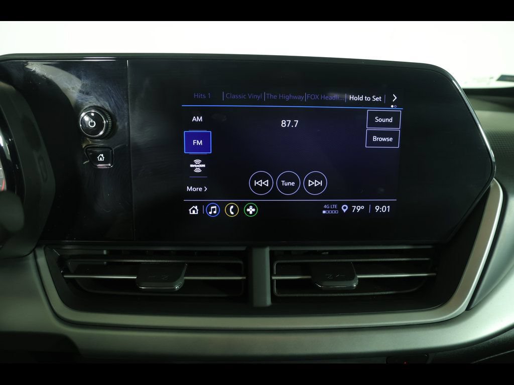 Used 2024 Chevrolet Trax RS FWD image 23