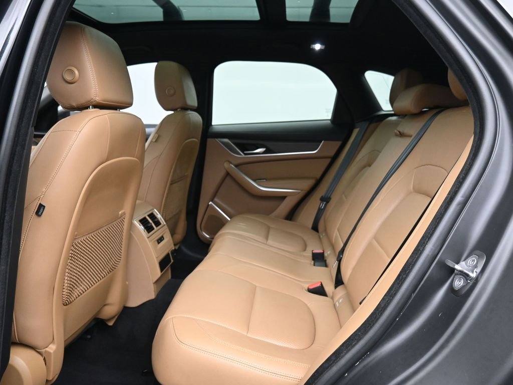 Used 2021 Jaguar F-PACE S image 22