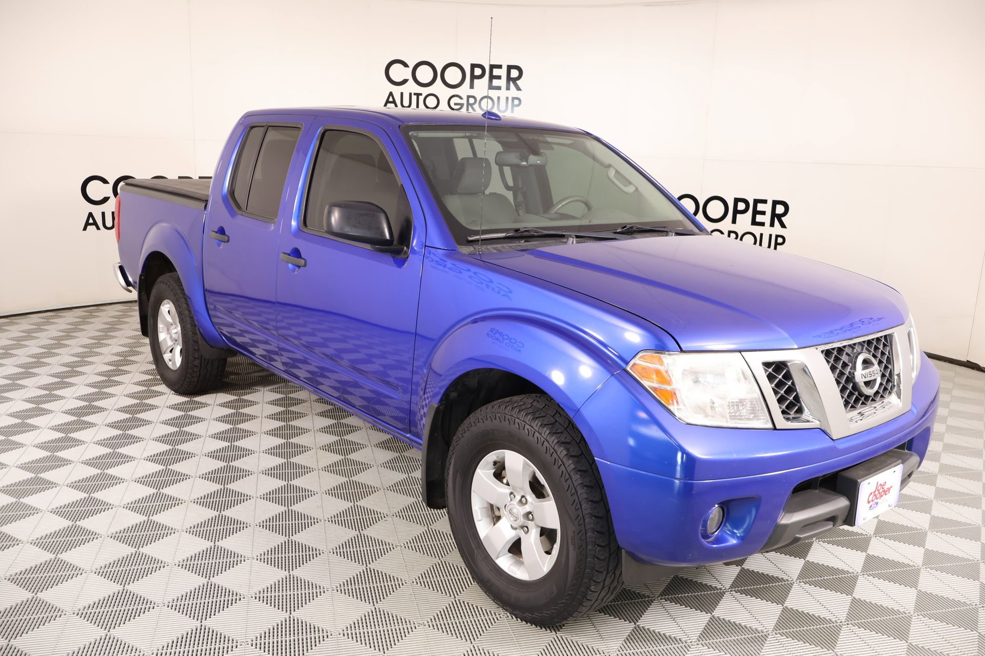 Used 2013 Nissan Frontier SV w/ SV Value Truck Pkg AWD/4WD 360° Tour
