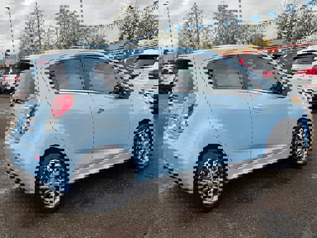 Used 2015 Chevrolet Spark LT image 29