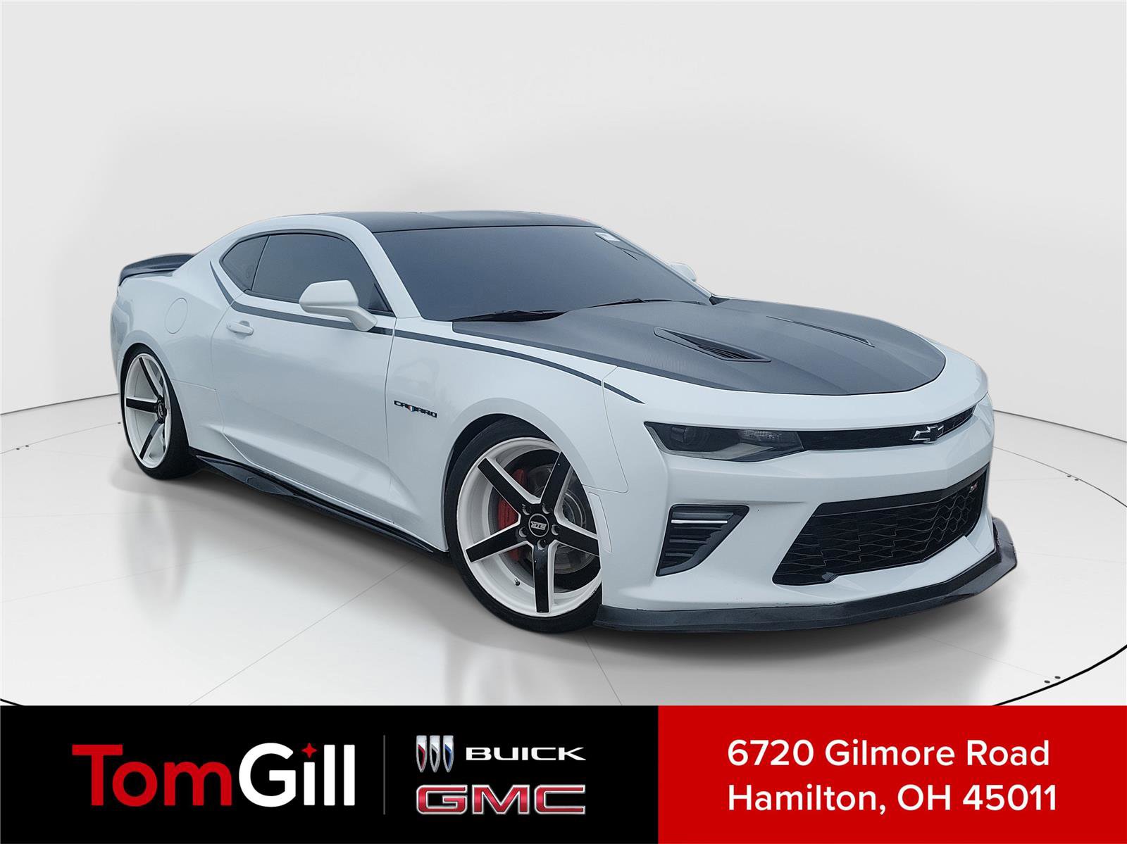 Used 2018 Chevrolet Camaro SS image 1