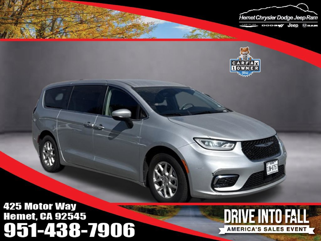 Used 2023 Chrysler Pacifica Touring-L