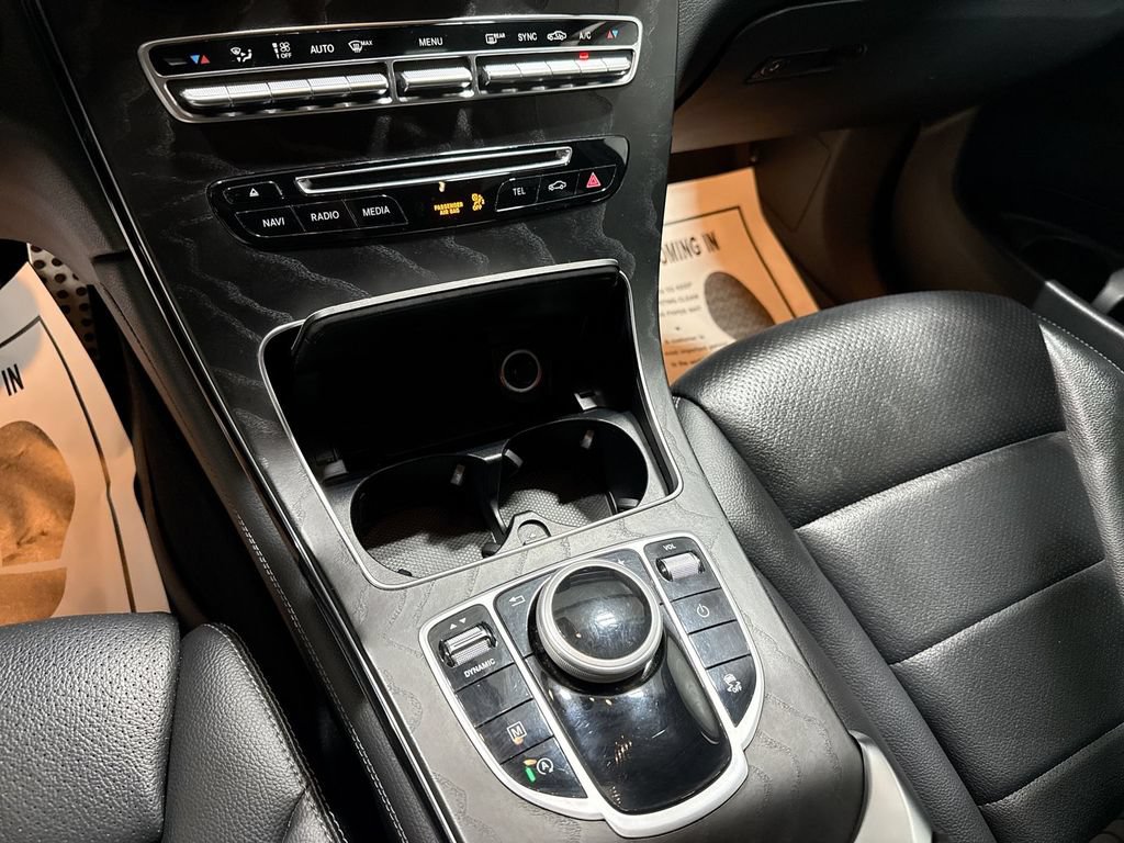 Used 2019 Mercedes-Benz GLC 300 image 17
