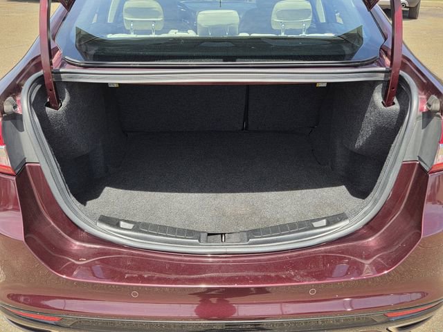 Used 2017 Ford Fusion Titanium image 23