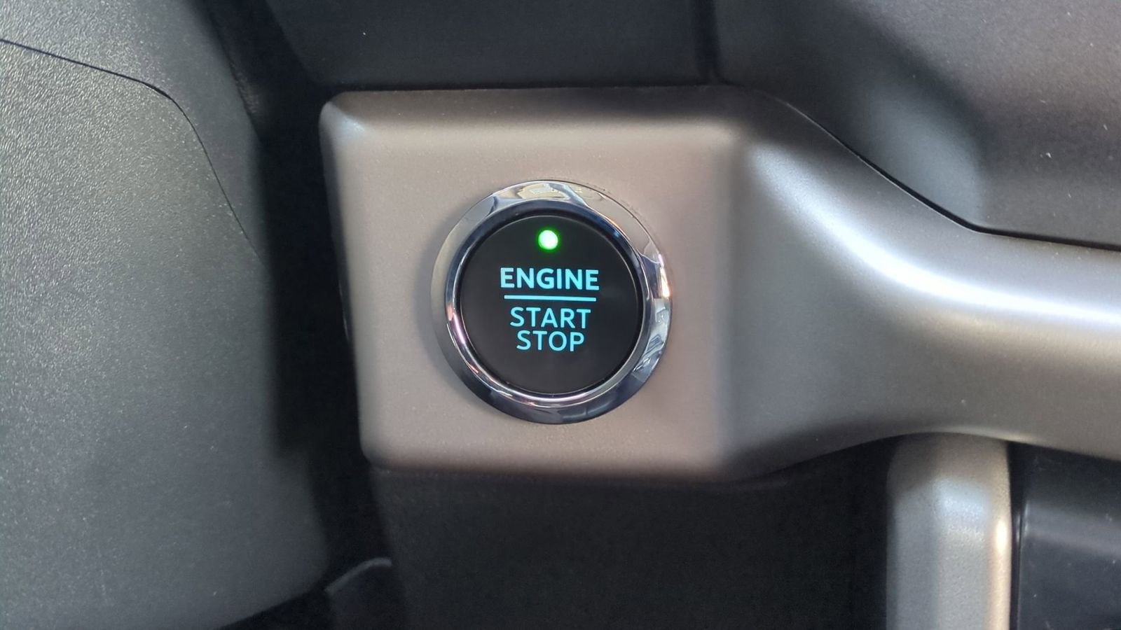 Used 2022 Ford Expedition Max XLT image 30