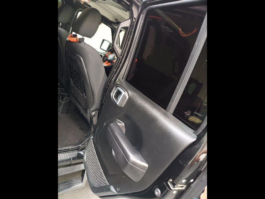 Used 2021 Jeep Gladiator Mojave image 10