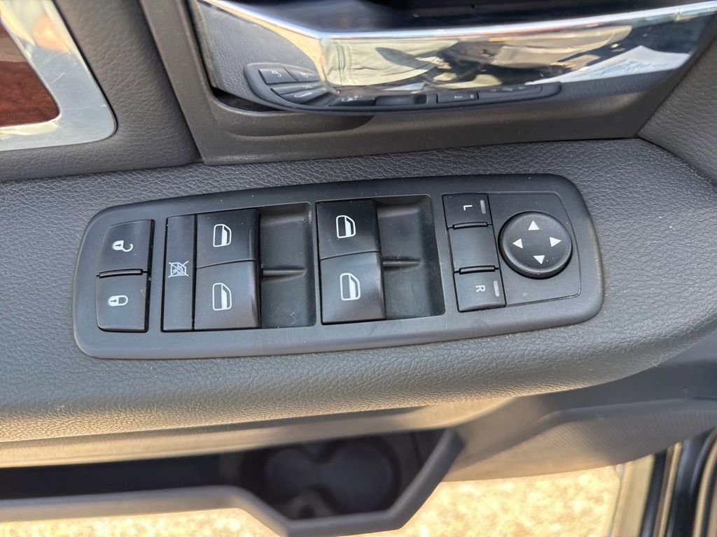 Used 2009 Dodge Ram 1500 Truck Laramie image 9