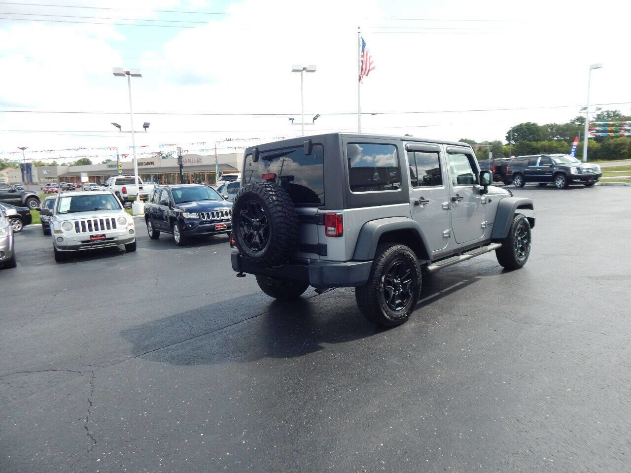 Used 2015 Jeep Wrangler Unlimited Sport image 2