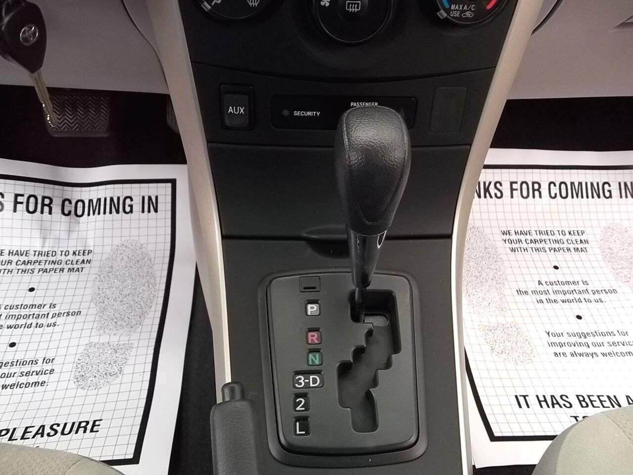 Used 2013 Toyota Corolla L FWD image 20