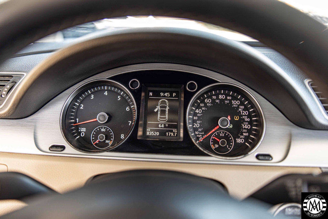 Used 2015 Volkswagen CC R-Line image 21