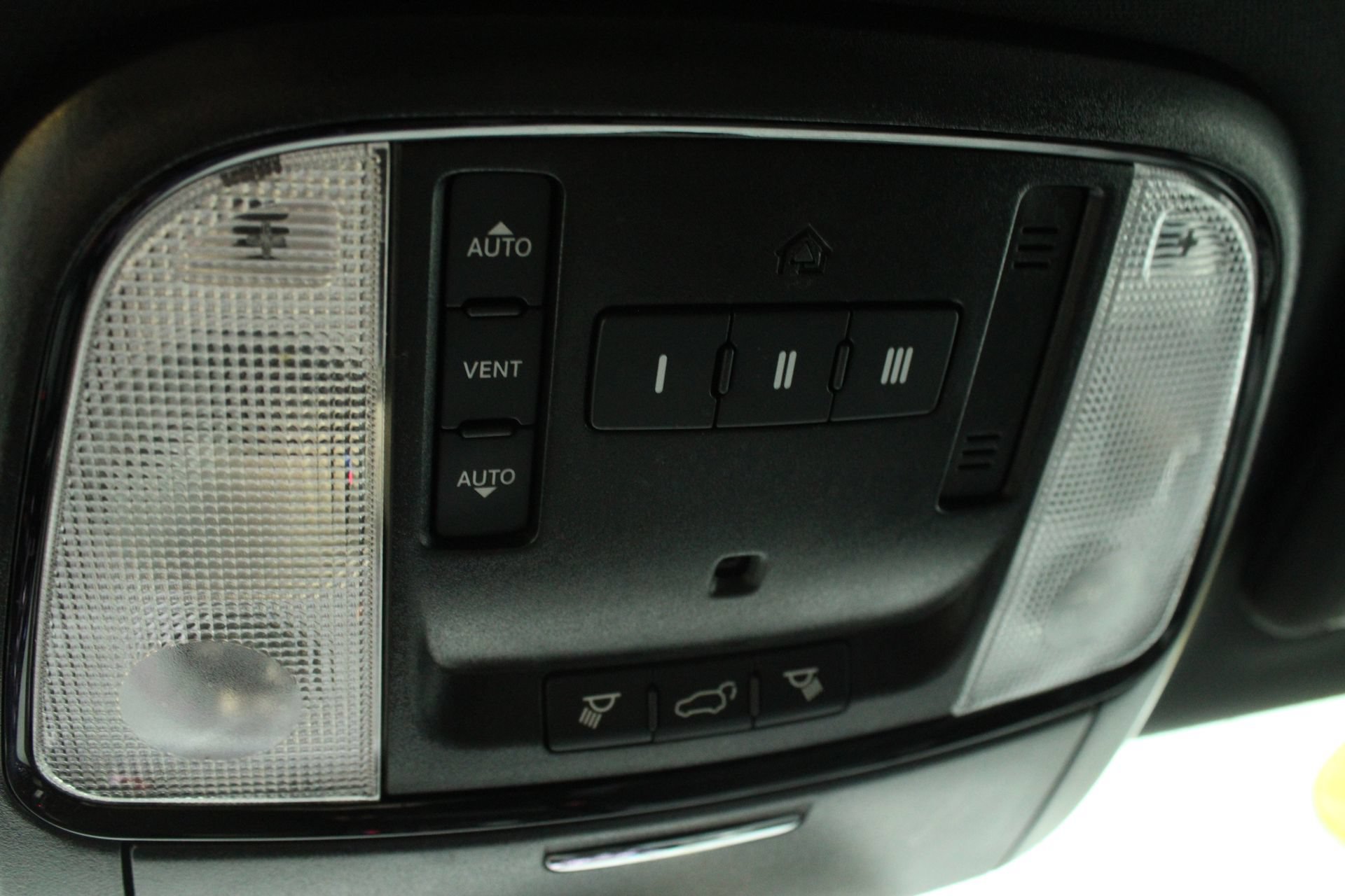 Used 2021 Dodge Durango R/T w/ Blacktop Package AWD/4WD image 52