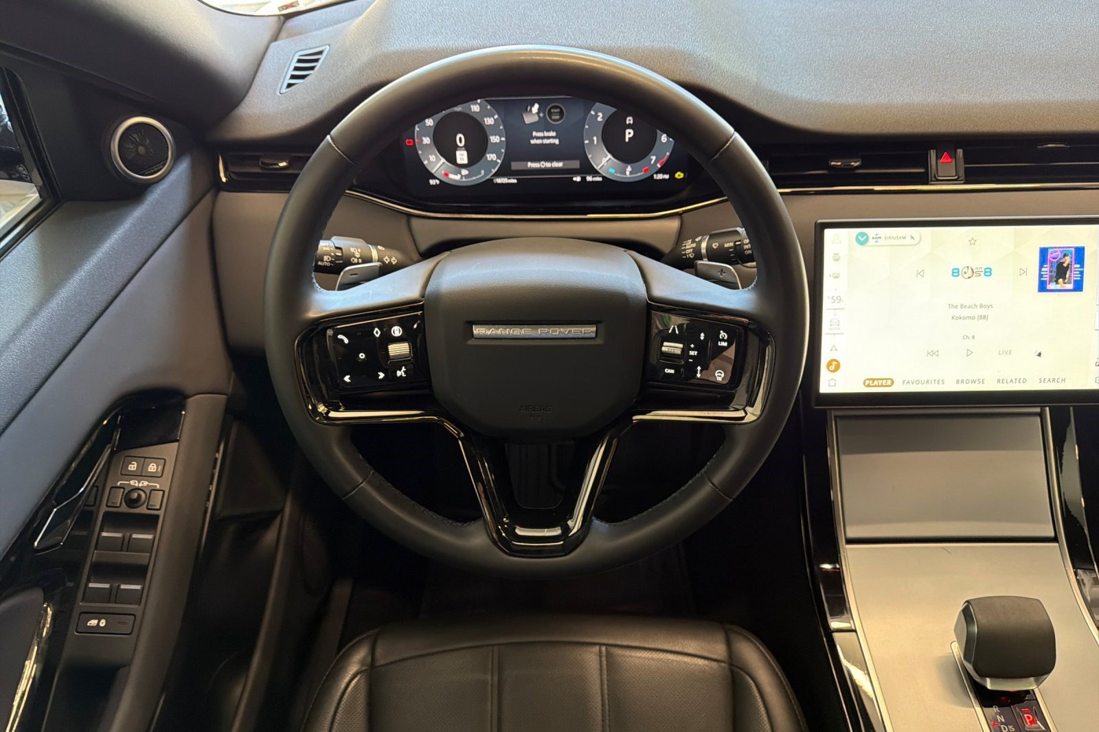 Used 2024 Land Rover Range Rover Evoque S AWD/4WD image 32