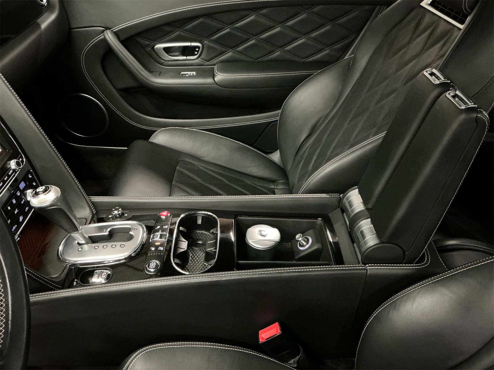 Used 2015 Bentley Continental GT V8 S image 25