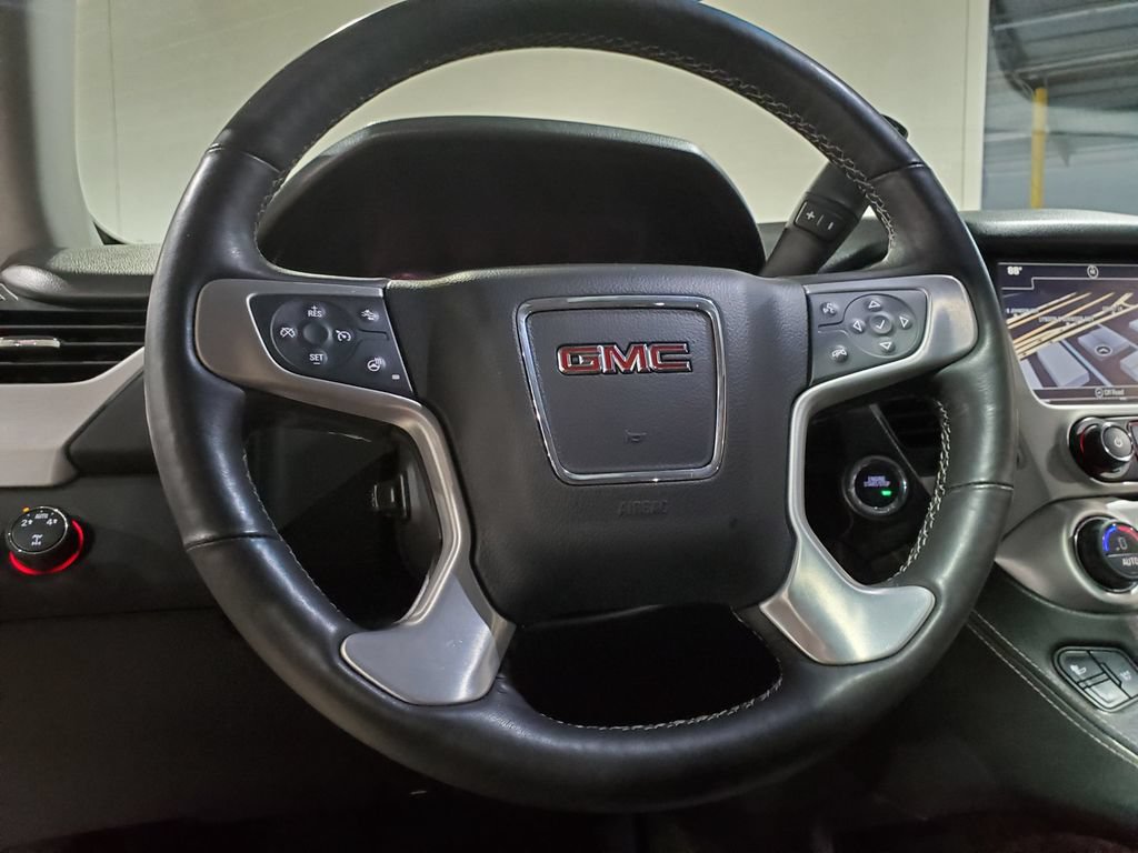 Used 2016 GMC Yukon SLT w/ Open Road Package AWD/4WD image 31