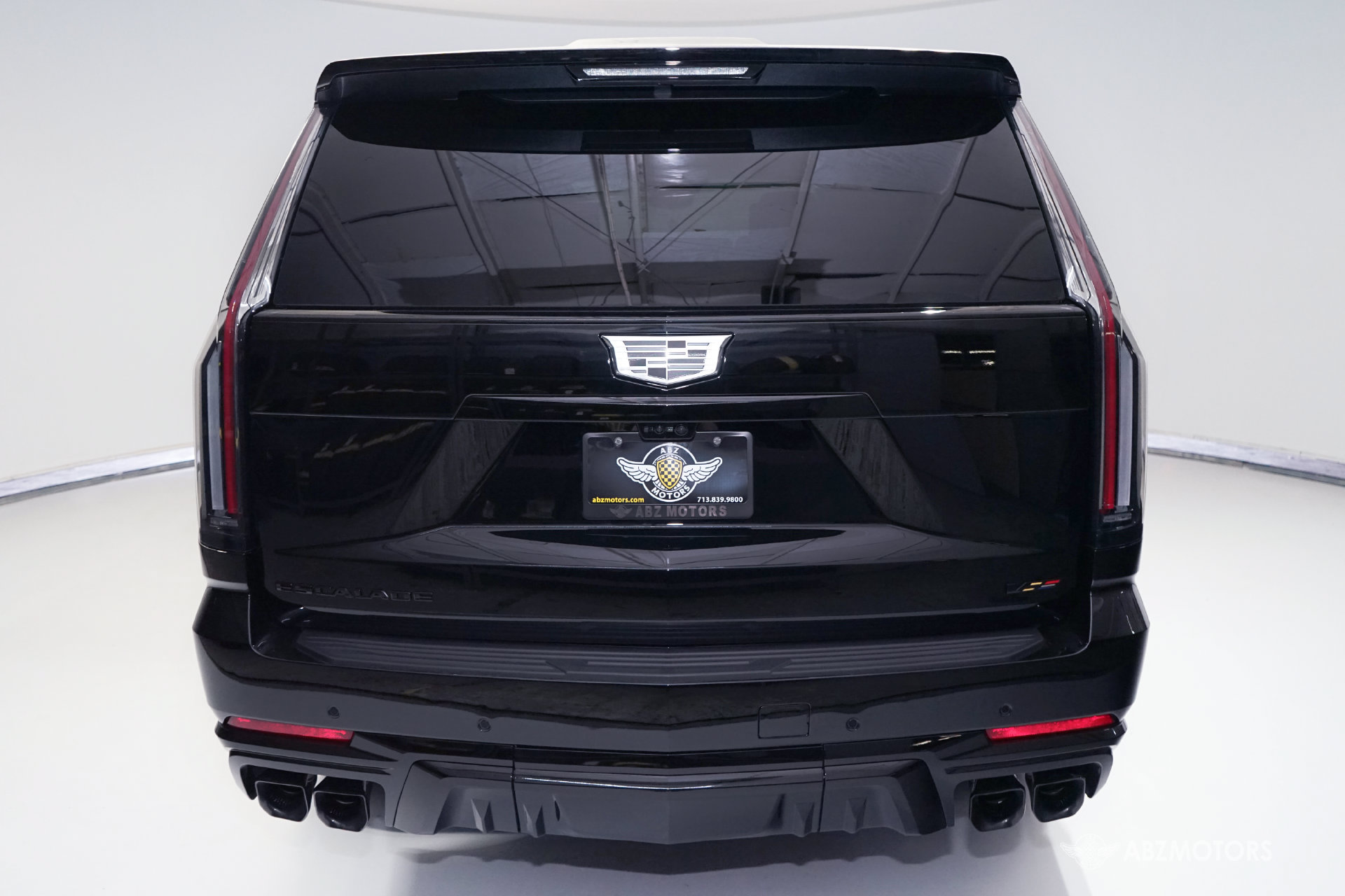 Used 2026 Cadillac Escalade ESV V AWD/4WD image 7