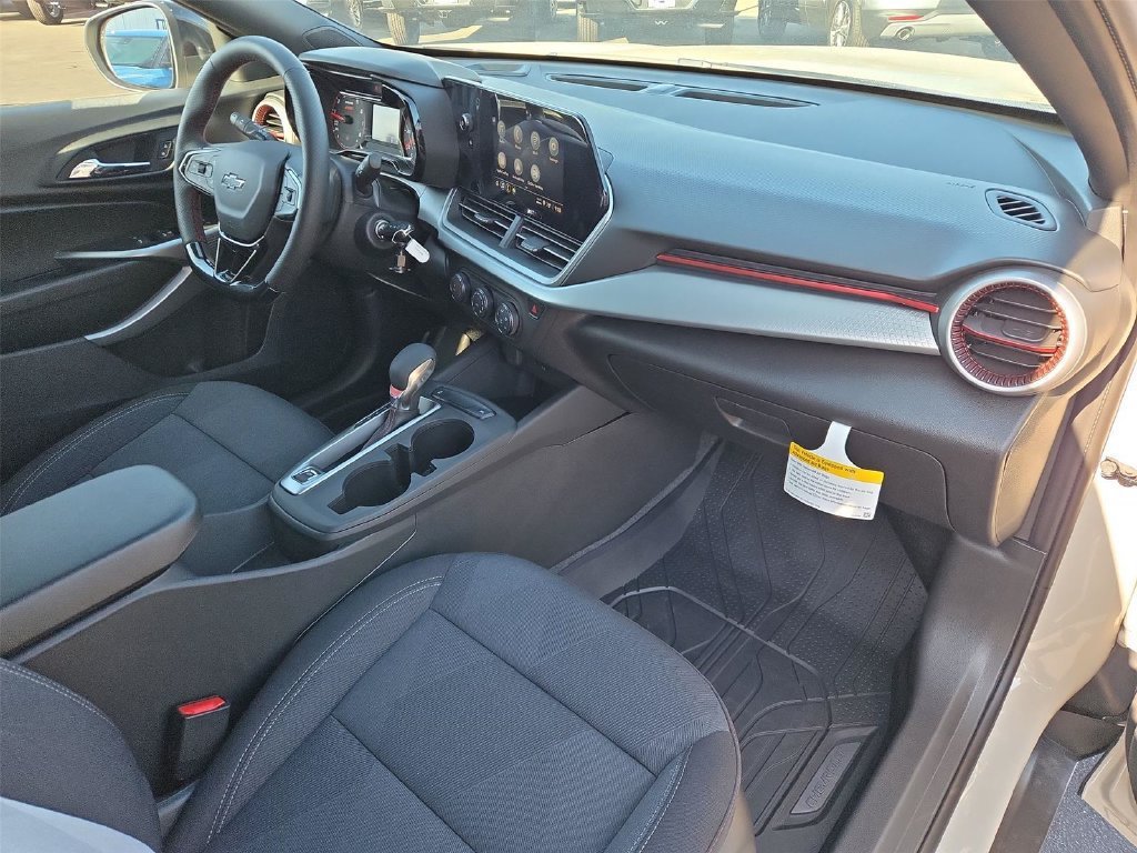 New 2026 Chevrolet Trax RS w/ Driver Confidence Package FWD image 18