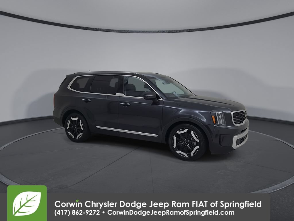 Used 2025 Kia Telluride S AWD/4WD image 17