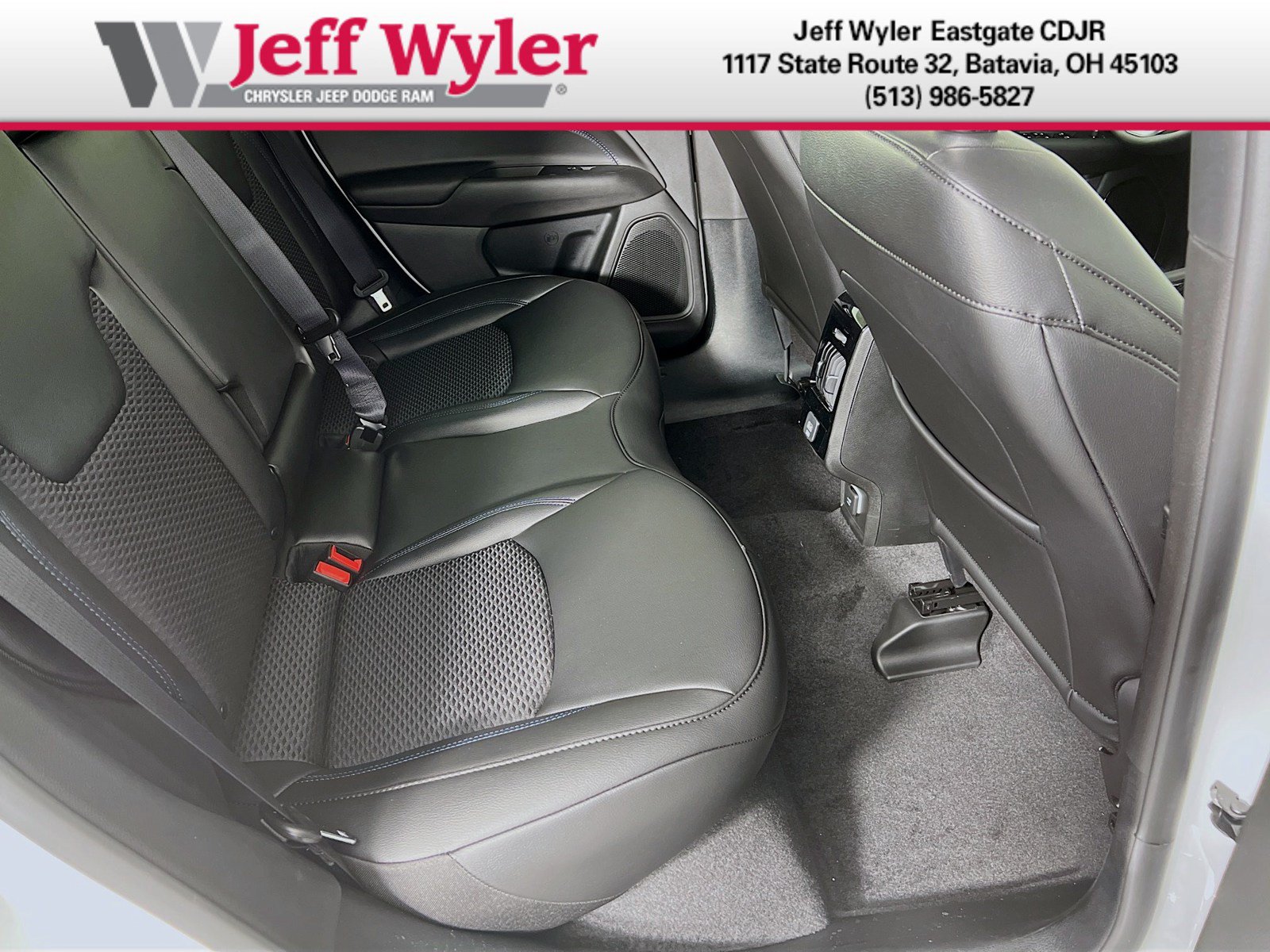 New 2026 Jeep Compass Latitude AWD/4WD image 23