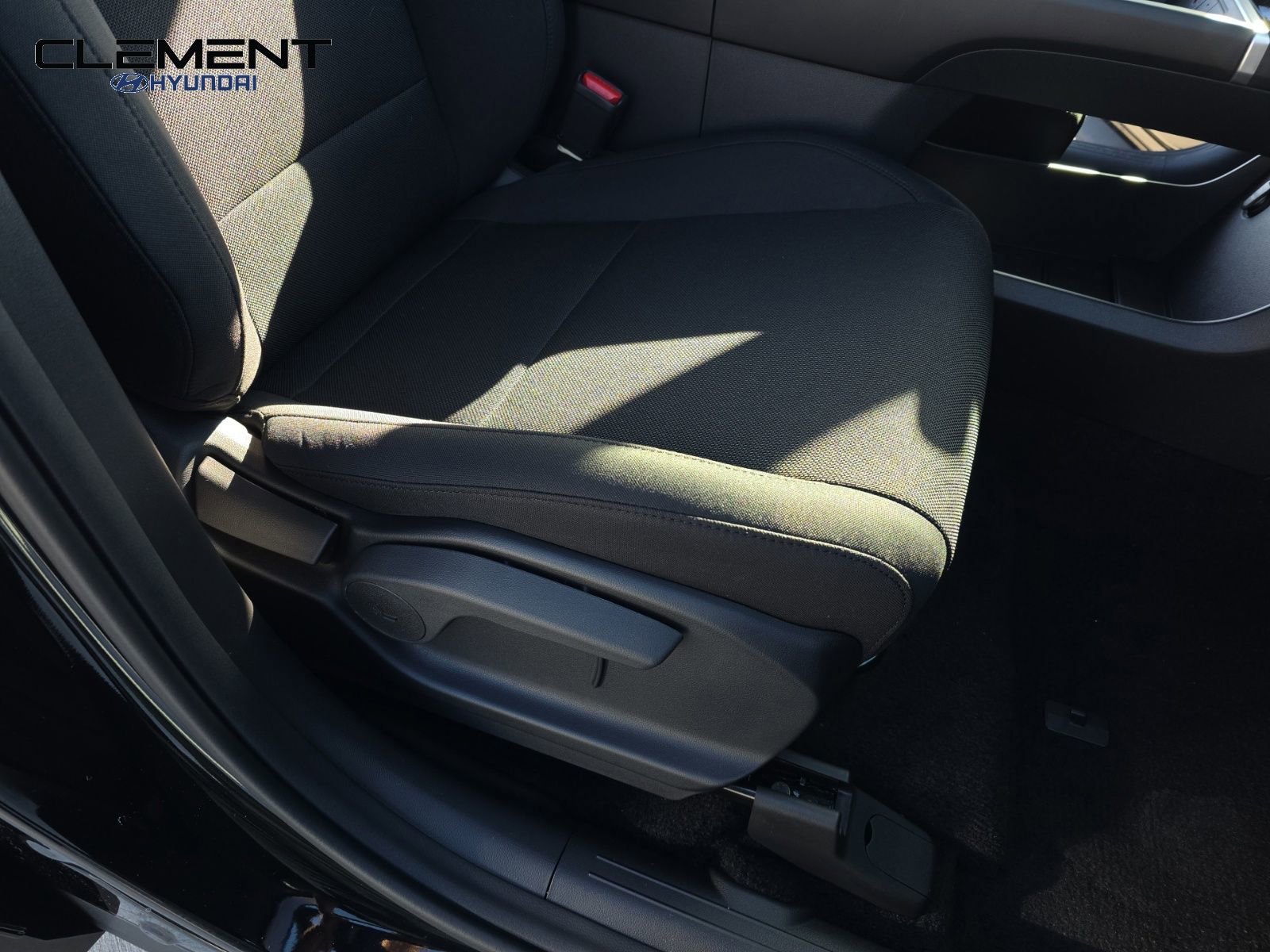 New 2026 Hyundai Santa Fe SE image 30