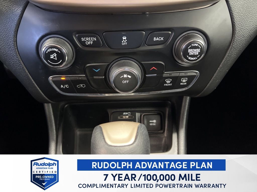 Used 2016 Jeep Cherokee Latitude image 34