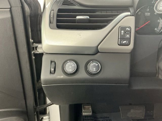 Used 2019 Chevrolet Suburban LT AWD/4WD image 27