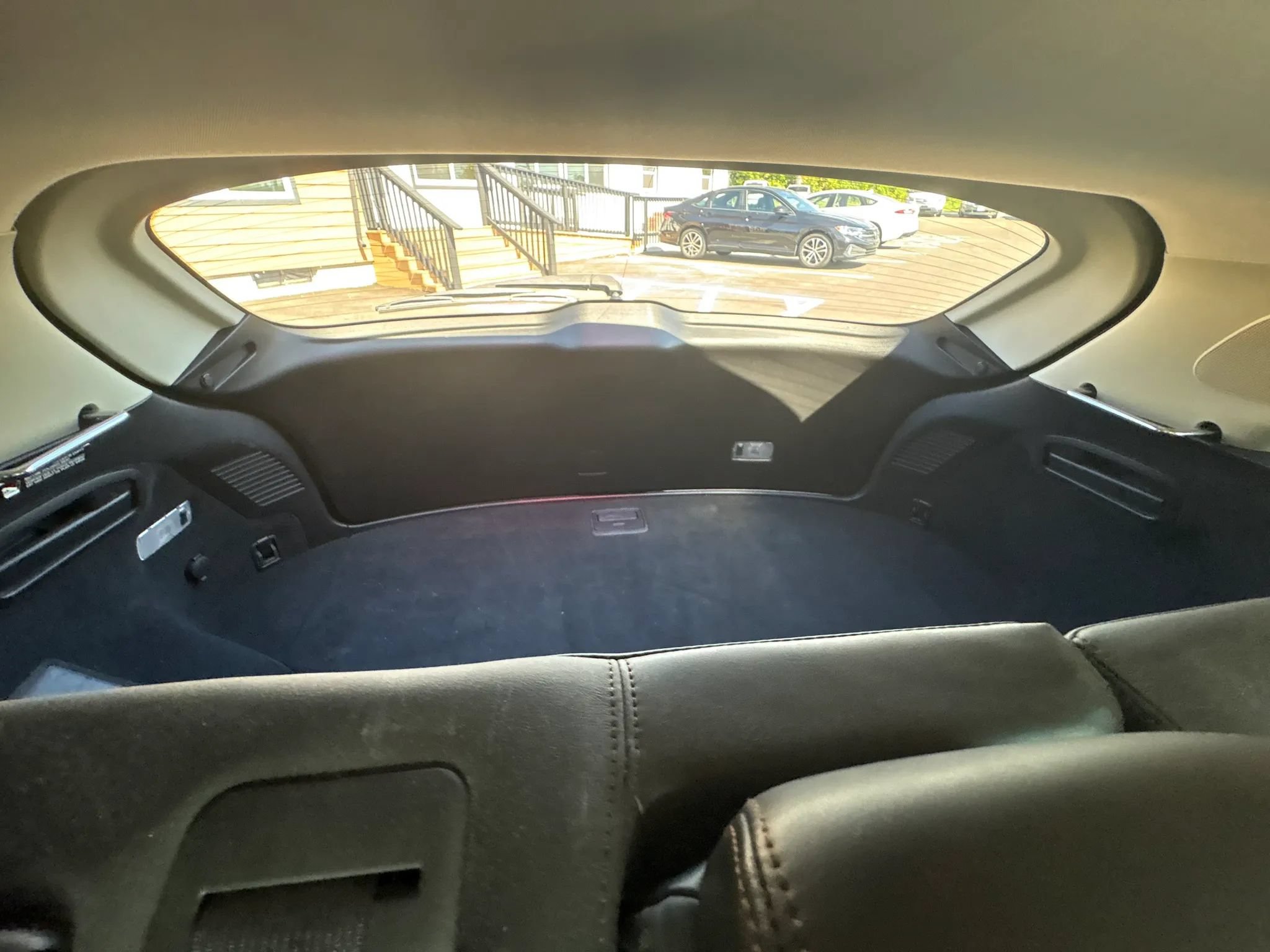 Used 2011 INFINITI FX35 AWD w/ Premium Pkg image 26