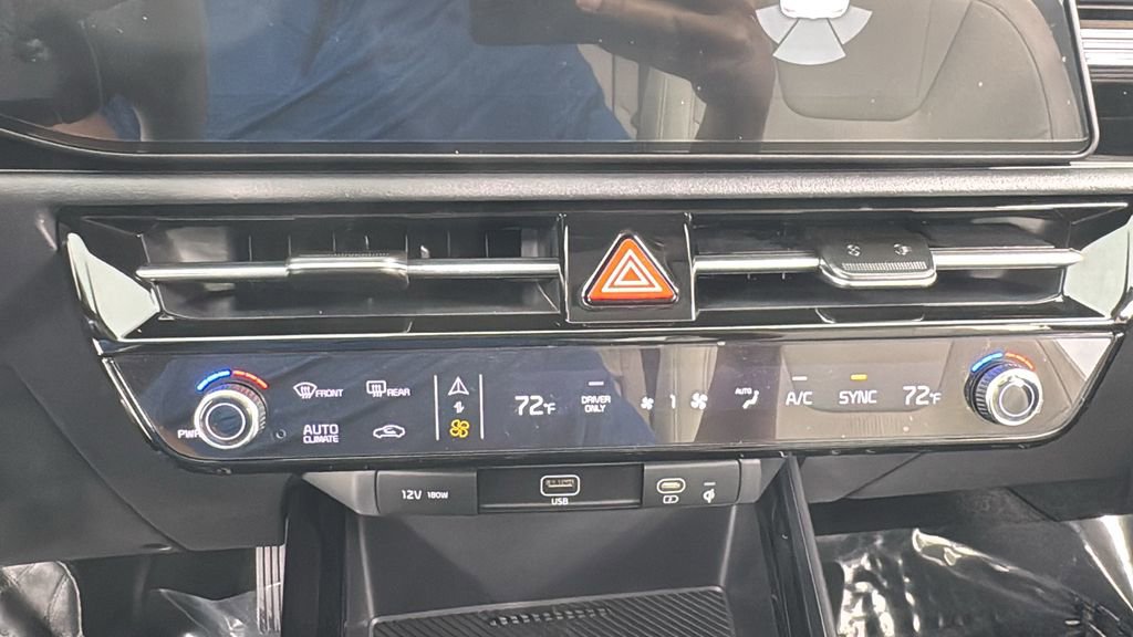 New 2025 Kia Niro EX image 26