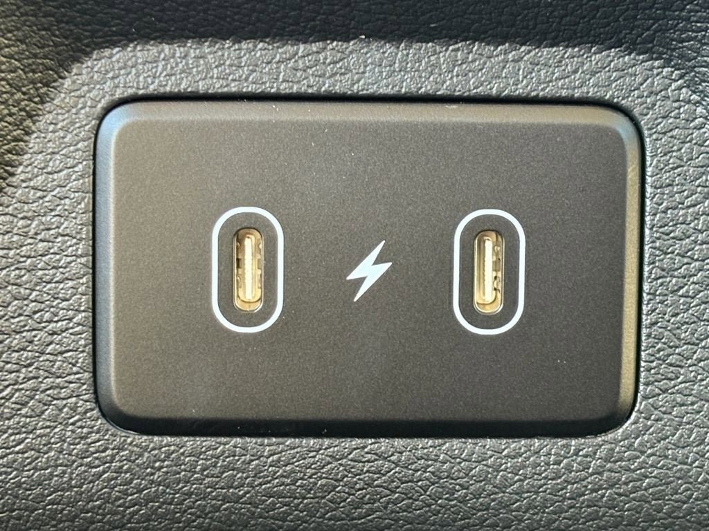 New 2026 Hyundai Venue SEL FWD image 4