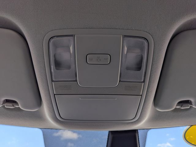 Used 2025 Kia Soul LX w/ LX Technology Package FWD image 31