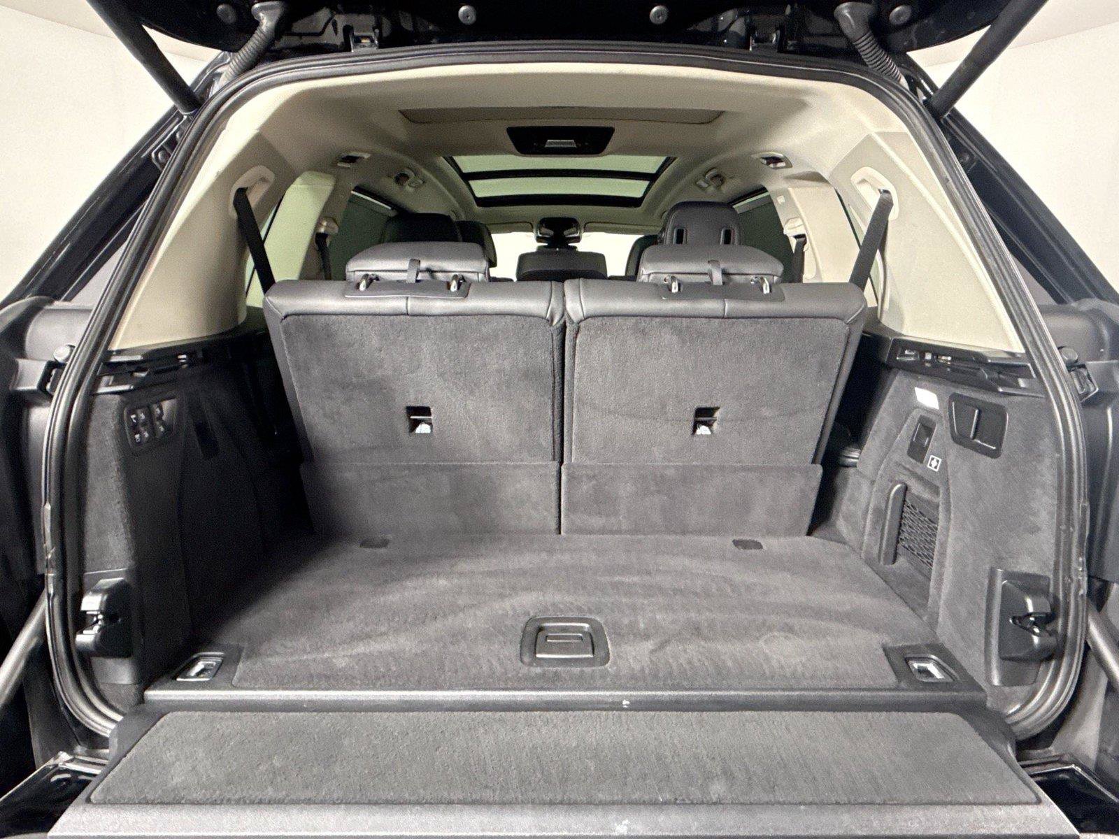Used 2025 BMW X7 xDrive40i AWD/4WD image 41