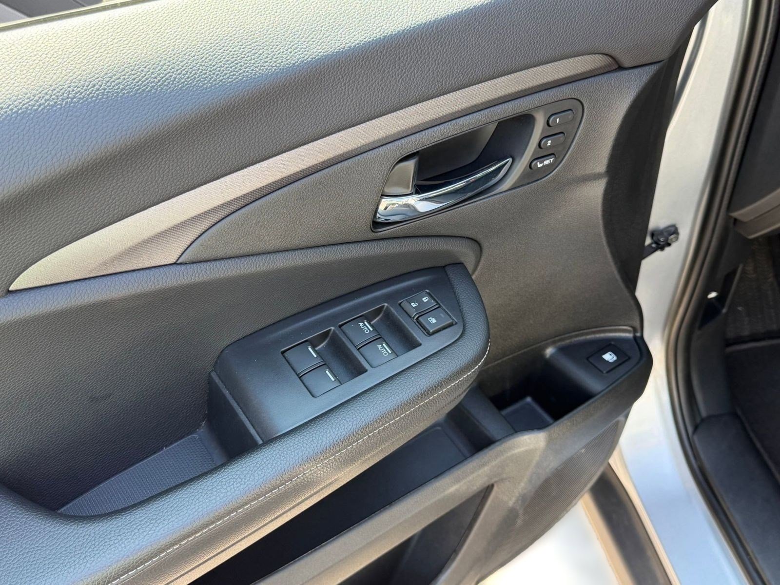 Used 2025 Honda Ridgeline RTL image 12