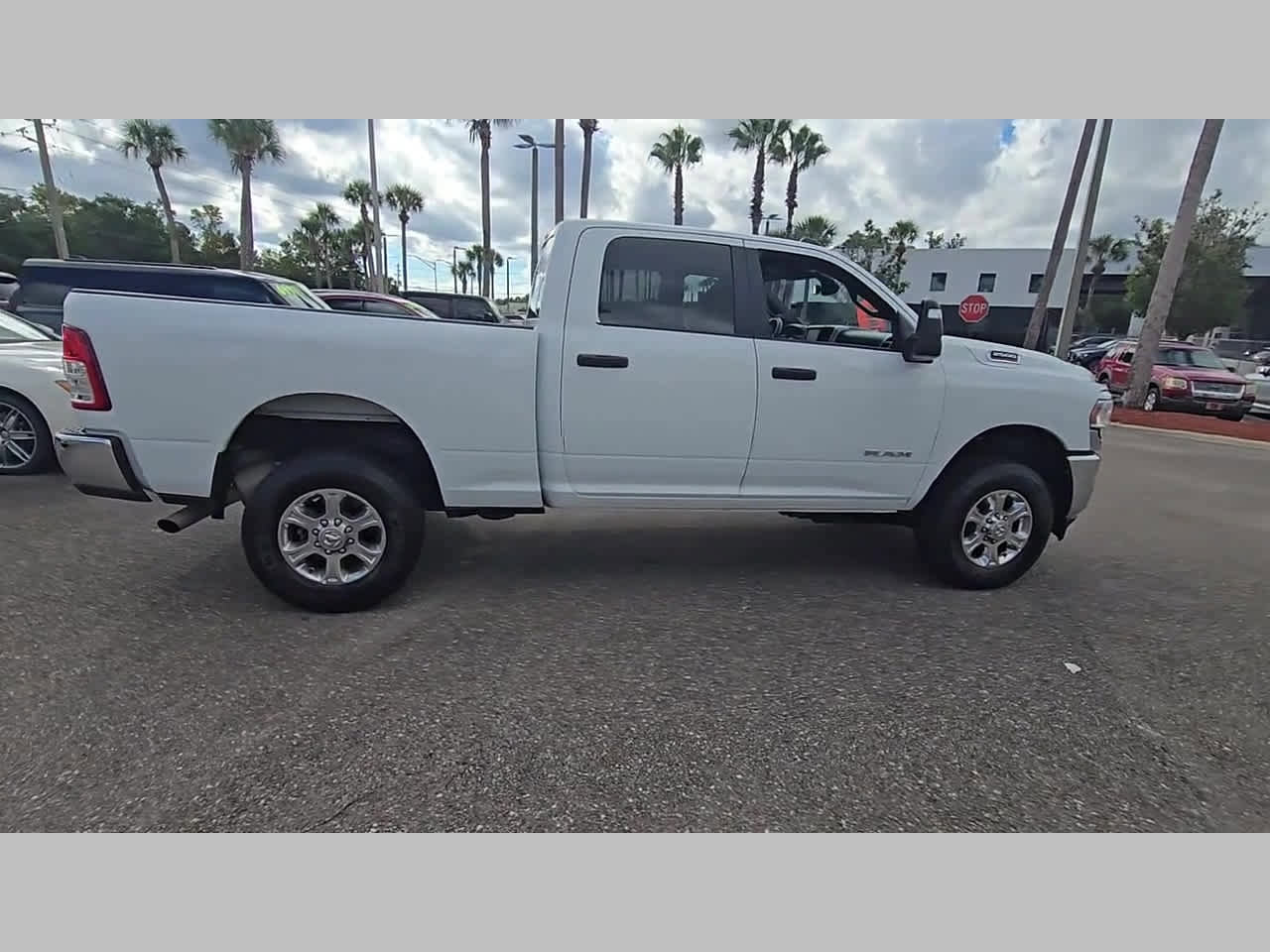 Used 2024 RAM 2500 Big Horn image 33