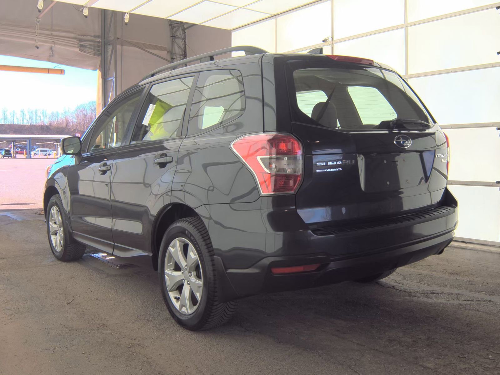 Used 2016 Subaru Forester 2.5i w/ Alloy Wheel Package image 8