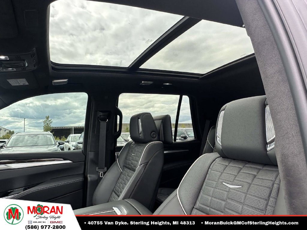 Used 2025 Cadillac Escalade Sport Platinum AWD/4WD image 20