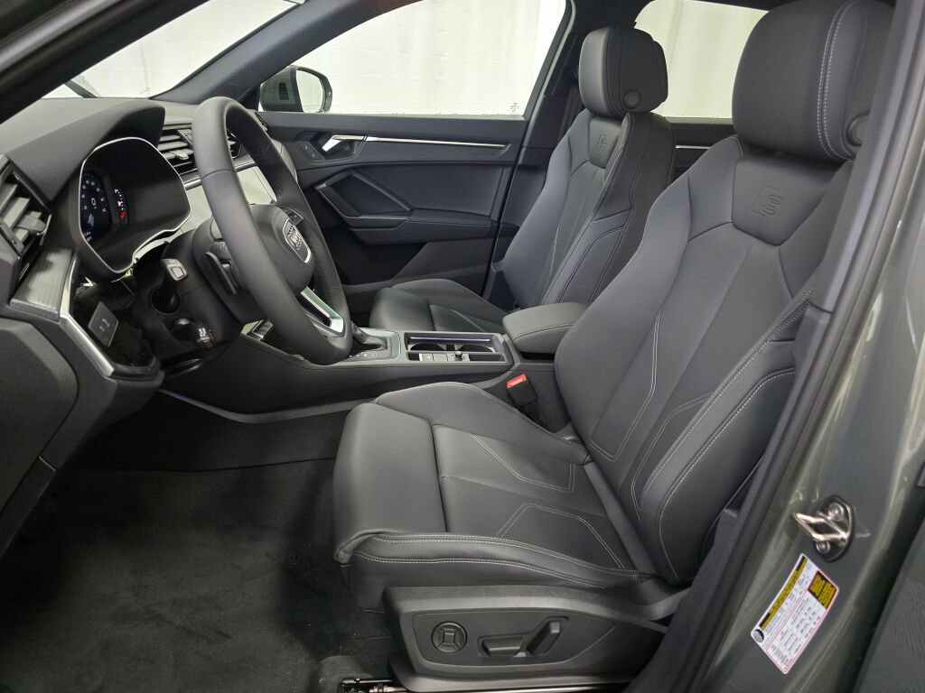 New 2025 Audi Q3 2.0T Premium image 13