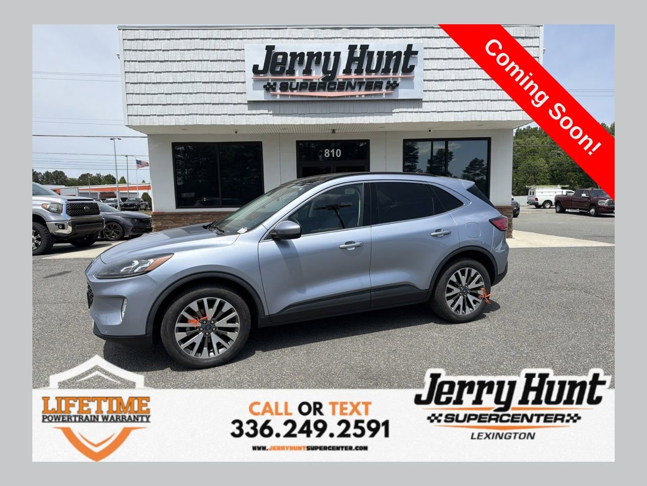 Used 2022 Ford Escape Titanium w/ Class II Trailer Tow Package AWD/4WD image 1