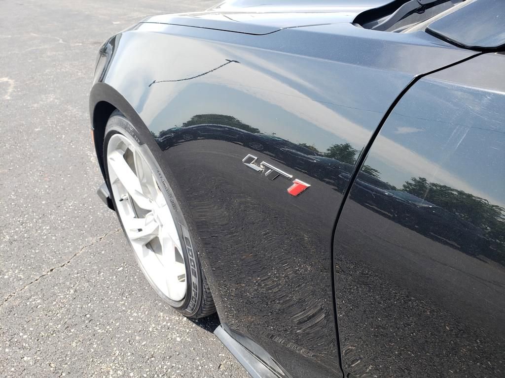 Used 2021 Chevrolet Camaro LT image 10