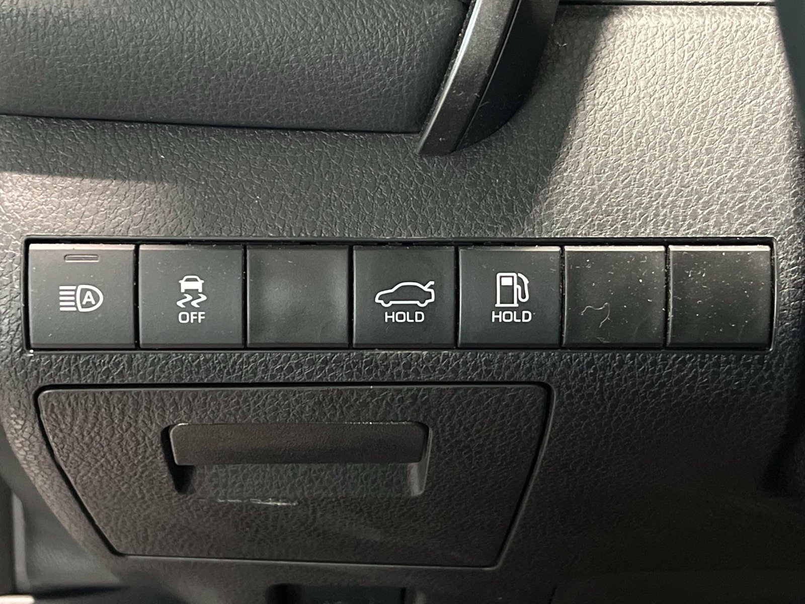 Used 2024 Toyota Camry SE FWD image 29